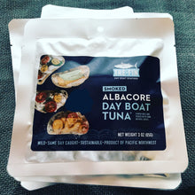 Load image into Gallery viewer, DAY BOAT TUNA®  Pouches, Smoked (3-ounces)